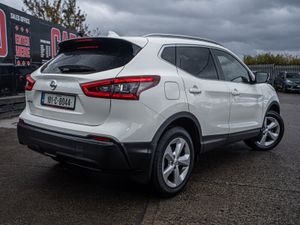 2018 Qashqai 1.2/1 owner/New NCT/1yr warranty - Image 3