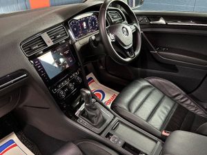 2017 Volkswagen Golf Highline 1.4TSi Auto  LEATHER - Image 3