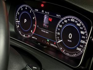 2017 Volkswagen Golf Highline 1.4TSi Auto  LEATHER - Image 4