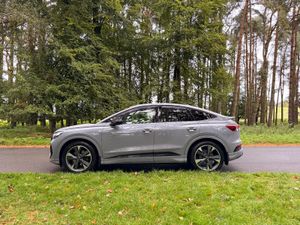 Audi Q4 e-tron Sportback 2022 S Line - Image 4