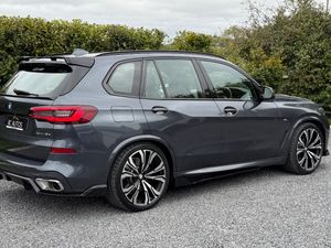 2021 BMW X5 45e M Sport N1 Commercial - Image 3
