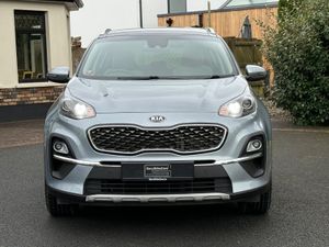 *Sunroof* Immaculate 211 Kia Sportage K3! - Image 2