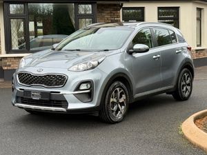 *Sunroof* Immaculate 211 Kia Sportage K3! - Image 3