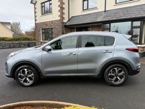 *Sunroof* Immaculate 211 Kia Sportage K3! - Image 4