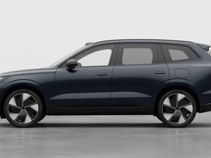 Volvo EX90 Plus Twin  609kms Range  P/W ON PCP - Image 3