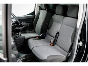 Fiat Doblo LWB 1.5 Diesel 100HP €19, 950 inc vat - Image 4