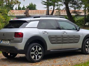 2015 Citroen C4 Cactus 1.6 HDI 100hp Feel Low Mile - Image 4