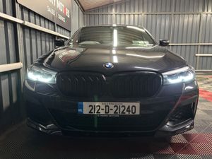 2021 212 BMW 5-Series 520d M-Sport Automatic - Image 3