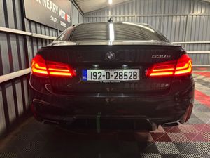 2019 192 BMW 5-Series 530e M-Sport plus - Image 2