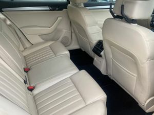 Skoda Superb 1.6 TDi Style Auto - Image 3