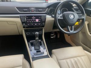 Skoda Superb 1.6 TDi Style Auto - Image 4