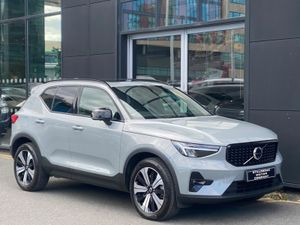 Volvo XC40 T5 Ultimate Recharge Auto (PHEV) - Image 3