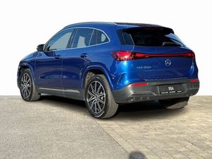 Mercedes-Benz EQA 250  AMG Line Executive--560 km - Image 4