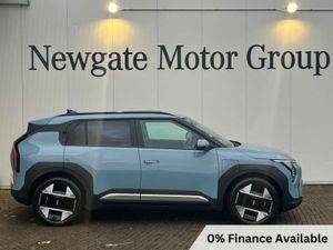 Kia EV3 NEW MODEL HAS LANDED! EV3 EARTH 3 LONG RAN - Image 4