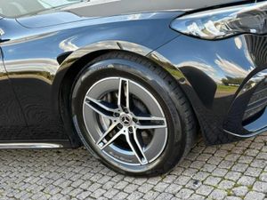 Mercedes-Benz E-Class E 220 D AMG LINE - Image 4