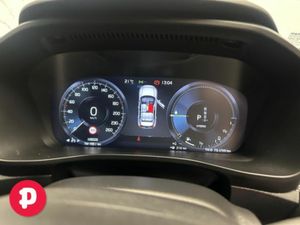 Volvo XC40 R-DESIGN RECHARGE T4 - Straight Sale Di - Image 4