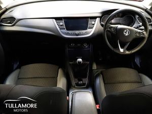 Opel Grandland X 1.5 TD TECH LINE - Image 2
