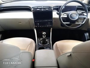 Hyundai Tucson 2WD Executive Plus - Image 2