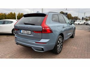 Volvo XC60 B4 Plus Dark 5DR Auto - Image 4
