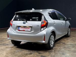 Toyota Aqua HYBRID 1.5L AUTOMATIC - REVERSE CAMERA - Image 4