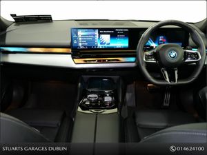 BMW 5-Series *COMFORT PLUS PACK – PANORAMIC SUNROO - Image 4