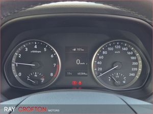 Hyundai i30 Petrol Deluxe 1.4 - Image 4