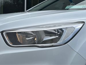 Ford Kuga 1.5 TDCI ZETEC 120PS 5DR - Image 3