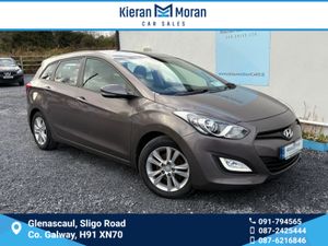 Hyundai i30 TOURER DELUXE 5DR - Image 2