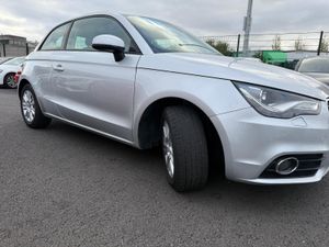 AUDI A1 2012 - Image 4