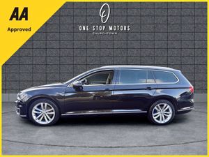 2016 VW Passat 1.4GTE AUTO *HUGE SPEC* MASSAGE S - Image 2