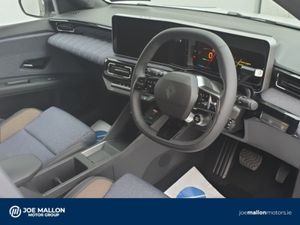 Renault 5 E-TECH Techno 52kwh - Image 4