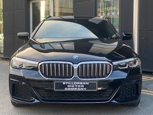 BMW 5-Series Touring 530e M-Sport Pro Auto (PHEV) - Image 2