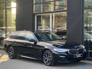 BMW 5-Series Touring 530e M-Sport Pro Auto (PHEV) - Image 3
