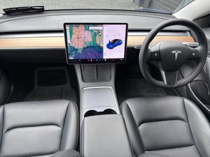 212 Tesla Model 3 Standard Plus - Image 2