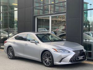 Lexus ES 300H - Image 3