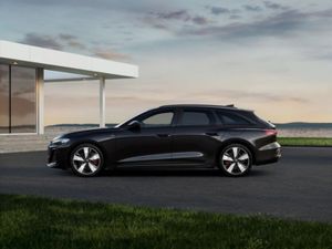 Audi A5 AVANT S-LINE COMPETITION E-HYBRID QUATTRO - Image 4