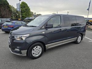 Hyundai i800 SE Nav - Image 2