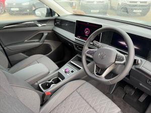 Volkswagen Tiguan Edition 75 2.0 TDI 150HP DSG - Image 3