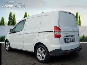 Ford TRANSIT COURIER Limited 1.5 TDi - Image 3