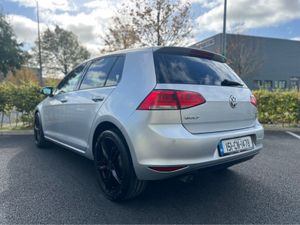 Volkswagen Golf 1.6 TDI MANUAL *FULL SERVICE HISTO - Image 3