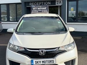 2017 Honda Jazz/Fit 1.5 Petrol Hybrid,Automatic - Image 2