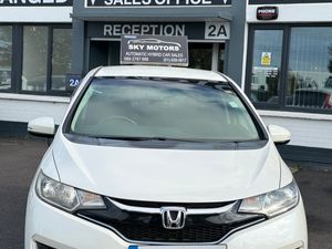 2017 Honda Jazz/Fit 1.5 Petrol Hybrid,Automatic - Image 4
