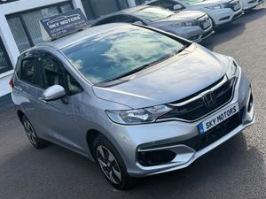 2019 Honda Jazz/Fit 1.5 Petrol Hybrid ,Automatic - Image 4