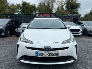 20 Toyota Prius Hybrid - Image 3