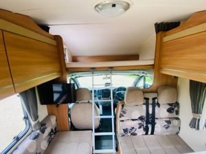2011 SWIFT ESCAPE 696 R.H.D MANUAL 6 BERTH - Image 2