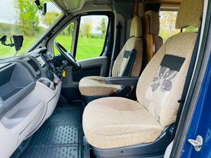 2011 SWIFT ESCAPE 696 R.H.D MANUAL 6 BERTH - Image 4