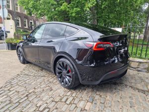 2023 (232) Tesla Model Y Performance AWD - Image 2