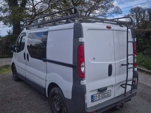 2007 vauxhall traffic van  crew cab Cvrted - Image 3