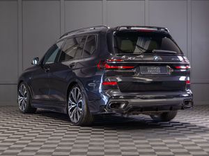 222 BMW X7 X-Drive 40d M-Sport *Pan Roof - Image 4