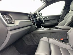 Volvo XC60 T6 Black Edition  available   175 P/W - Image 4